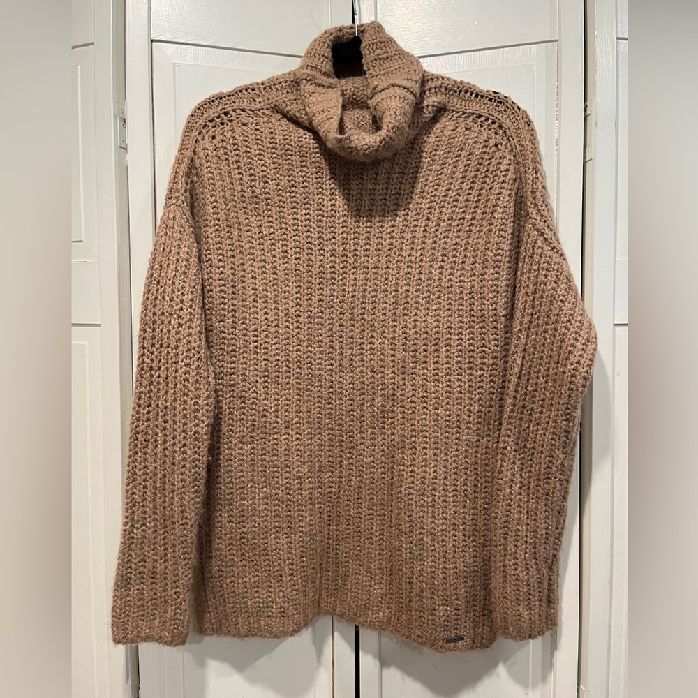 Abercrombie oversized sweater size Small‎ EUC